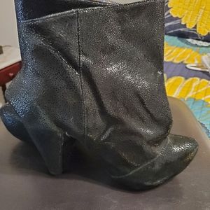 NWOB Irregular Choice Anna Bell Trolley Chunky Heel Boot Size 9.5 M